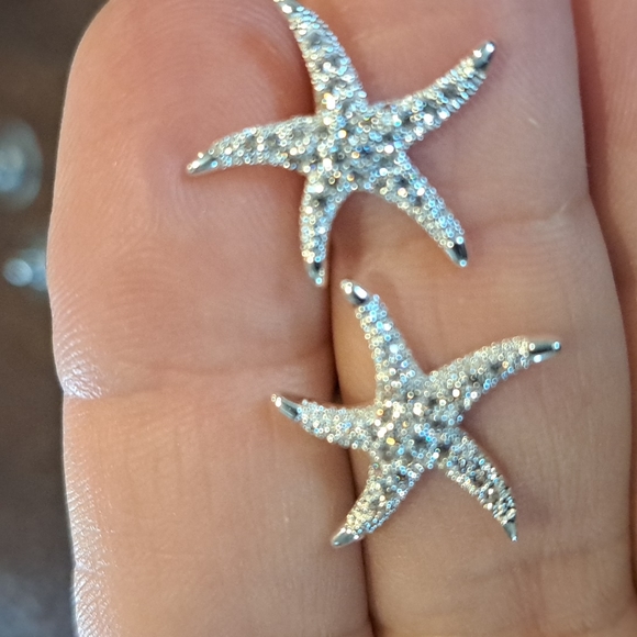 Silver Mini Starfish Pierced Earrings By Amanda Blue cubic zirconia. - Picture 4 of 7